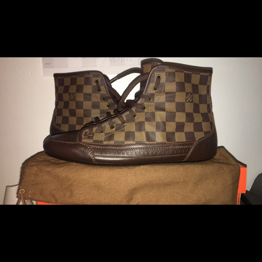 Lv shoes